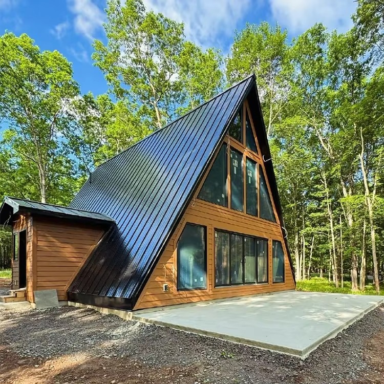 Outdoor Camping And Glamping - Anpassbares dreieckiges Holzhaus mit korrosionsbeständiger Stahlstruktur,